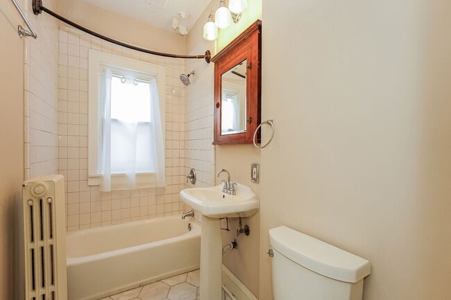 Building Photo - 4949 Penn Ave S