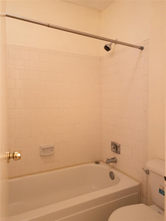 Building Photo - 10555 Turtlewood Ct