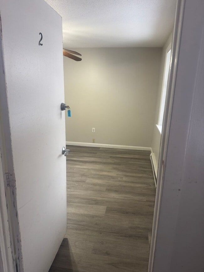 Building Photo - One Bedroom Unit--Southwick Ma