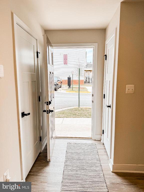 Building Photo - 24604 Cervelo Ter