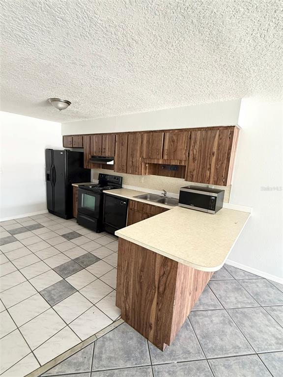 Building Photo - 542 W Lake Deer Dr