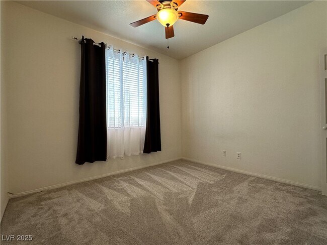 Building Photo - 2411 Brockton Way