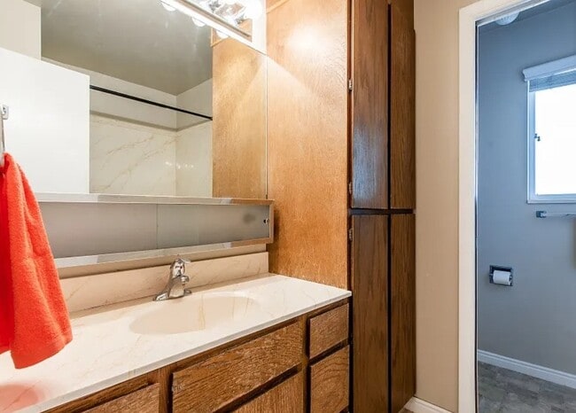 Building Photo - 6631 S 1460 W