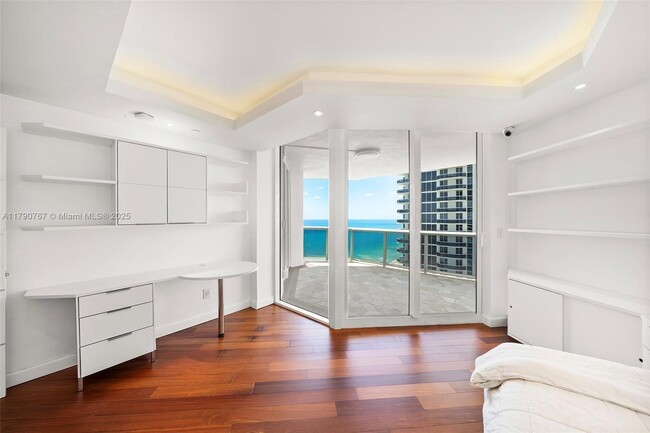 Building Photo - 4779 Collins Ave