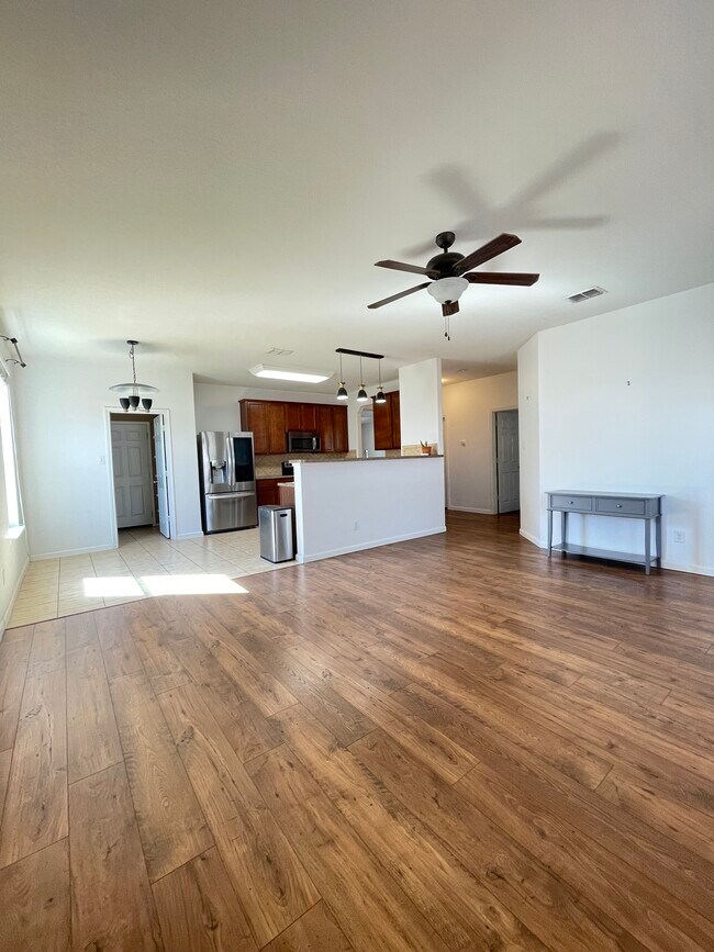 Building Photo - 16206 Raceway Downs