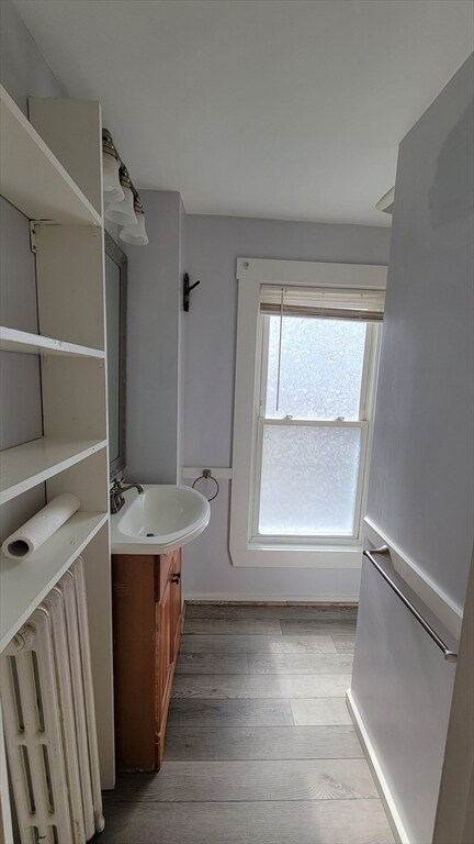 Building Photo - 10 Marion St