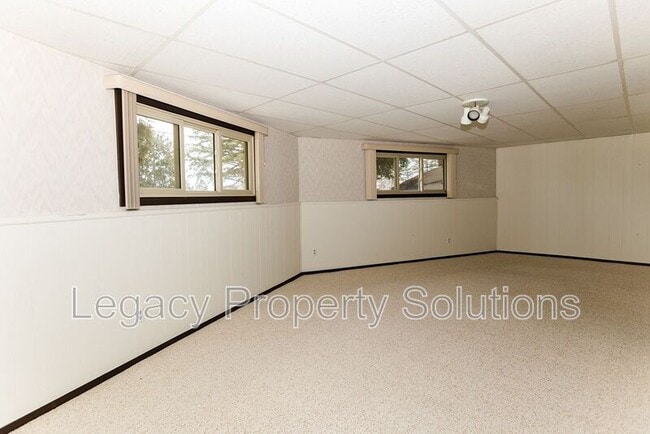 Building Photo - 601 W Interstate Ave