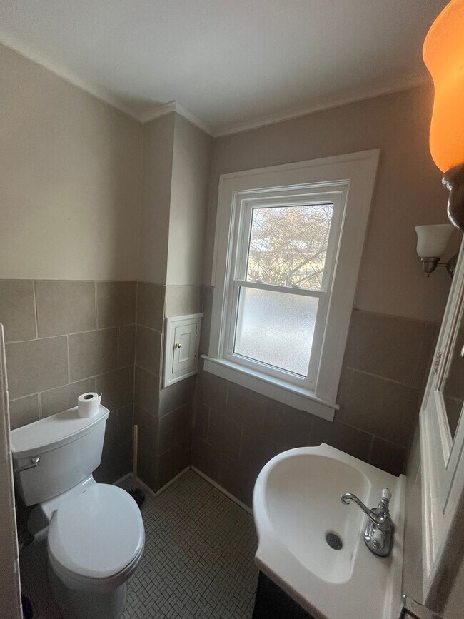 Building Photo - 459 Winton Rd