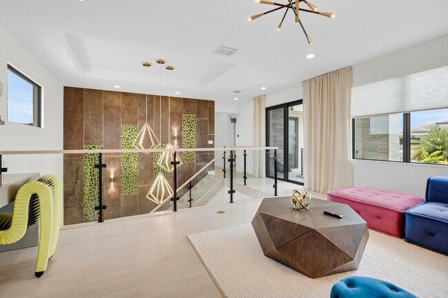 Building Photo - 17112 Aquavera Way