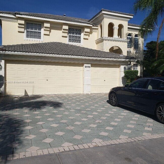 Building Photo - 6506 Marbletree Ln