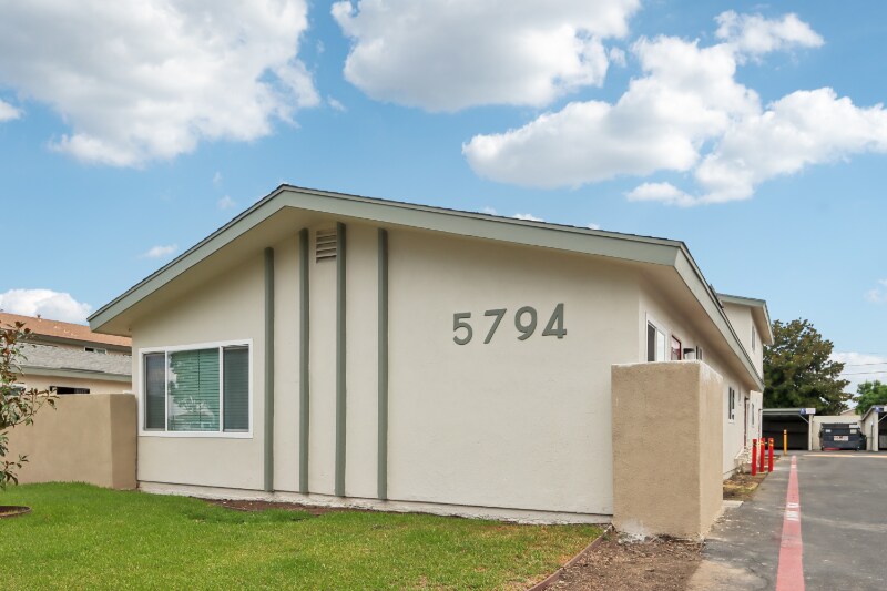 Building Photo - 5792 Rostrata Ave