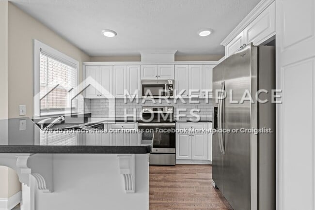 Building Photo - 100 Downsbury Rd