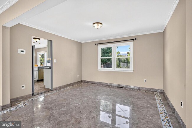 Building Photo - 12 Mershon Ln