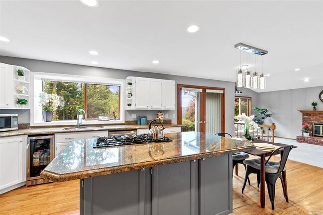 Building Photo - Rambler Style House nestled in the heart of Mountain Vie