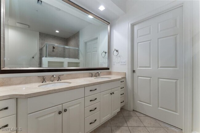 Building Photo - 5080 Annunciation Cir