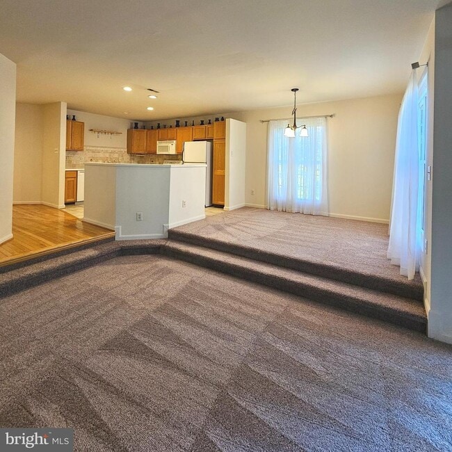 Building Photo - 13120 Misty Glen Ln