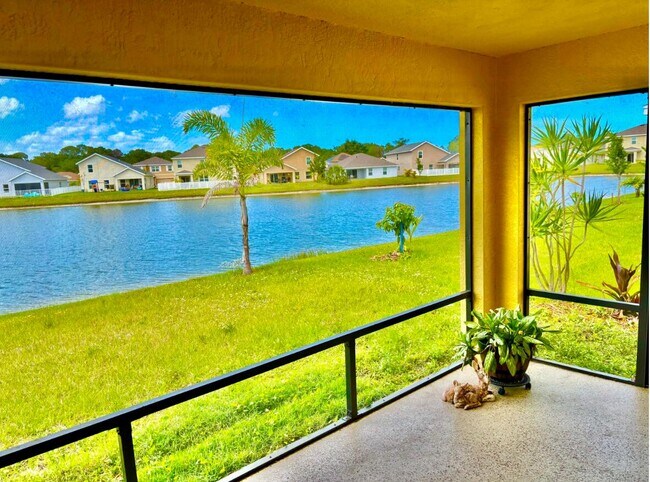 Building Photo - 9558 Sea Spray Dr