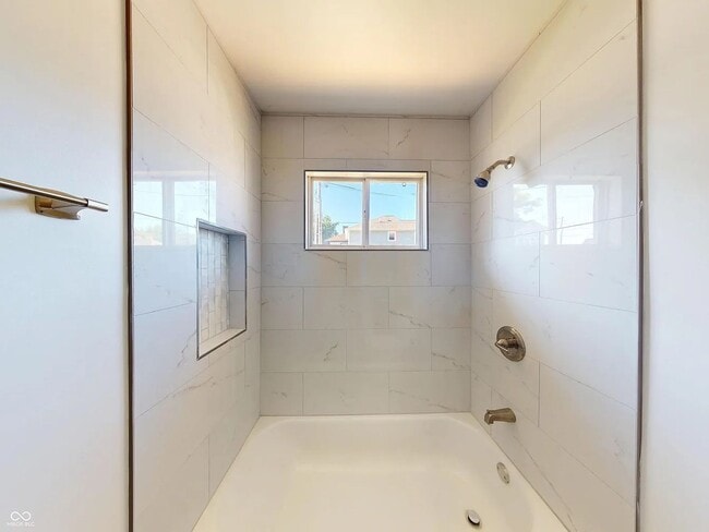 Building Photo - 2803 Boulevard Pl