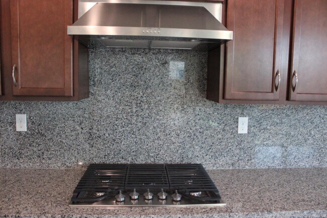 Building Photo - 456 St Jorge Ave