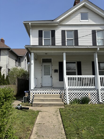 Primary Photo - 232 Granville St