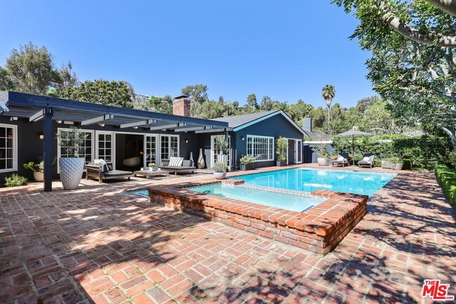 Building Photo - 1400 Jonesboro Dr