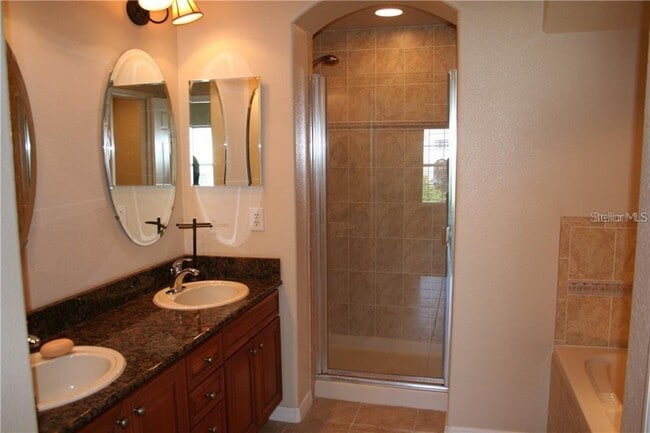 Building Photo - 1438 Chatfield Pl