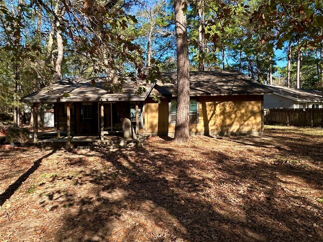 Building Photo - 2016 Royal Oak Pl