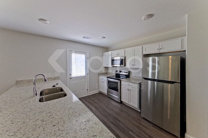 Building Photo - 112 Mountain Holly Rd