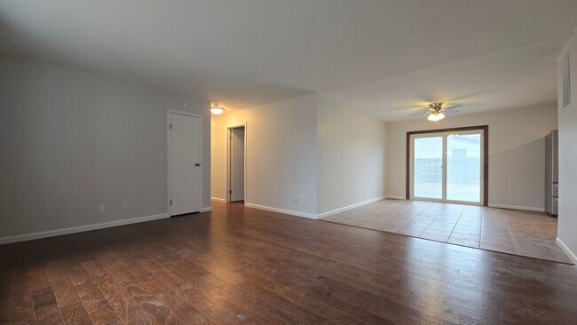 Building Photo - Renovated 3 Bed, 2 Bath Home Located in Stratford Park Neighborhood