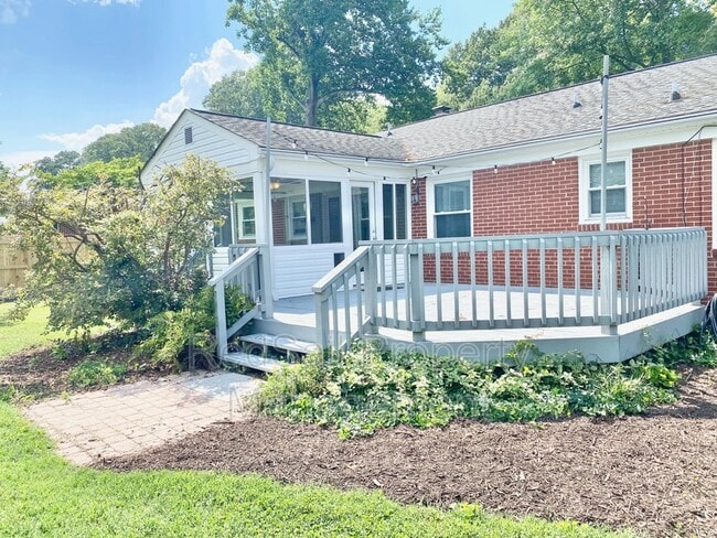 Building Photo - 383 Stanton Rd