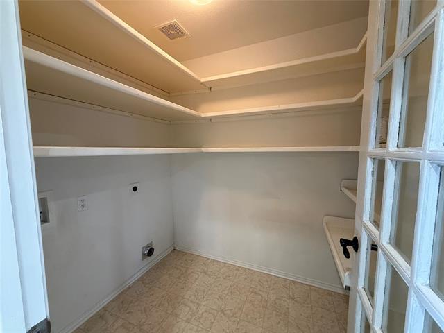 Building Photo - 121 Mill St