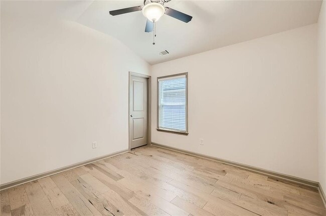 Building Photo - 1882 Weston Ln