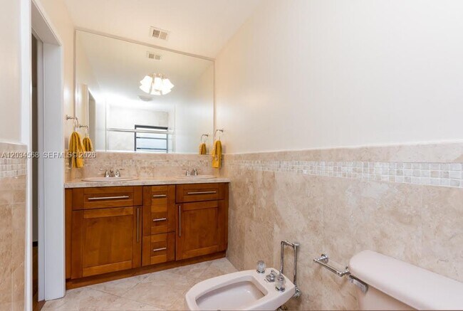 Building Photo - 4950 San Amaro Dr