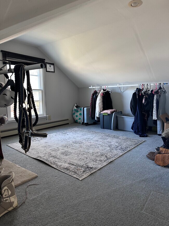 Building Photo - 213 E Douglas St