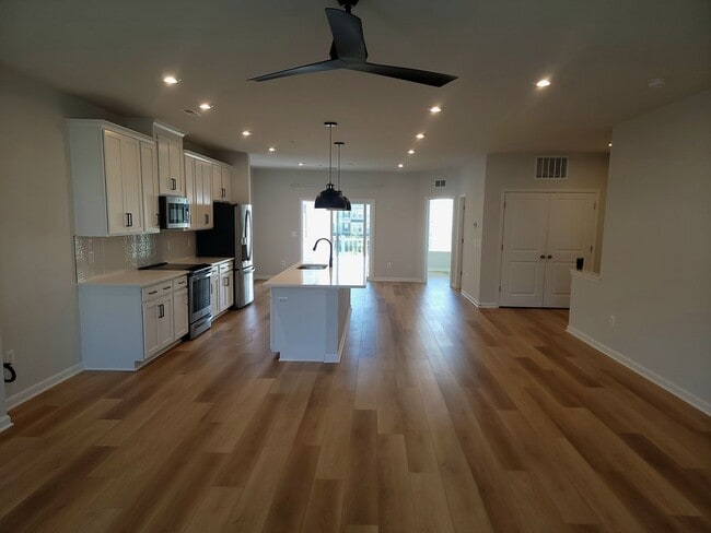 Building Photo - Like New 3 Bedroom Home with Garage For Rent in Henrico