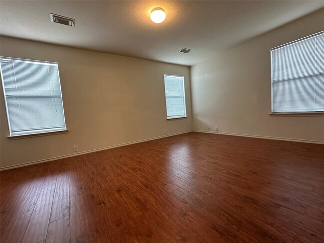 Building Photo - 14915 Sugar Sands Dr