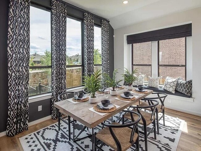 Building Photo - 2516 Carretera Dr