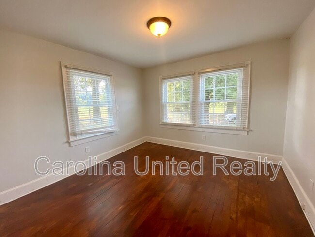 Building Photo - 3901 Plyler Mill Rd