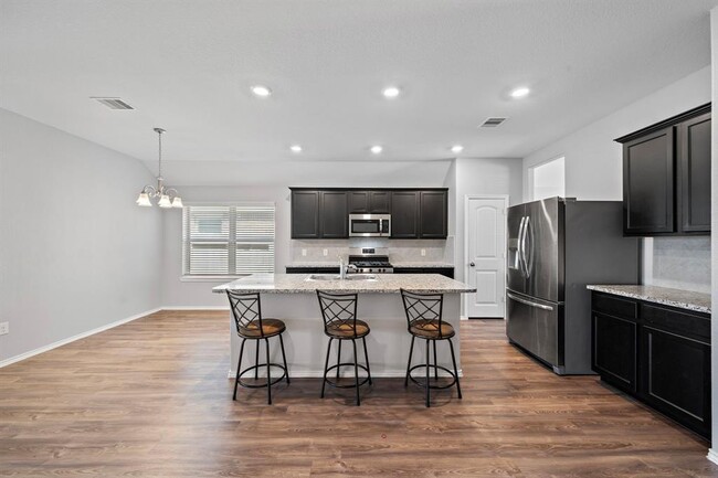 Building Photo - 446 Ridgewood Terrace Dr