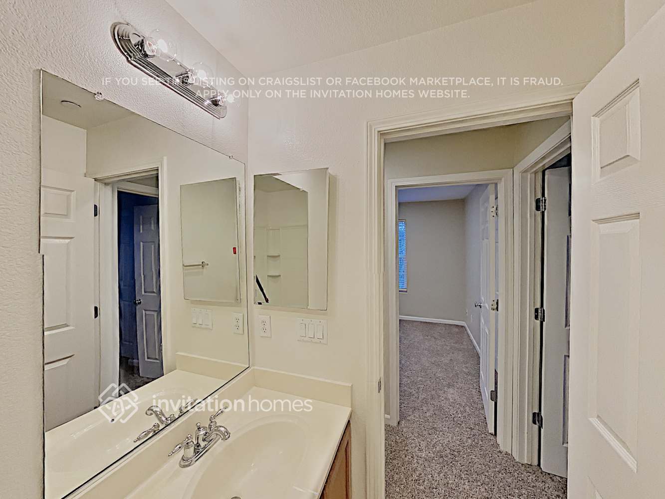 Building Photo - 638 Equinox Loop