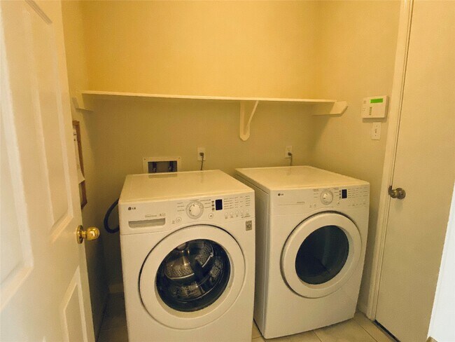 Building Photo - 20723 Spring Rose Dr