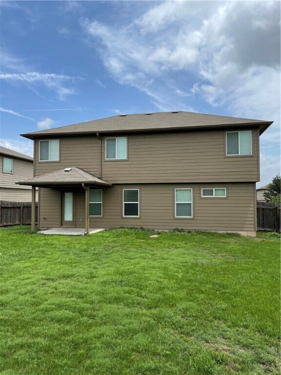 Building Photo - 108 Lavaca Loop