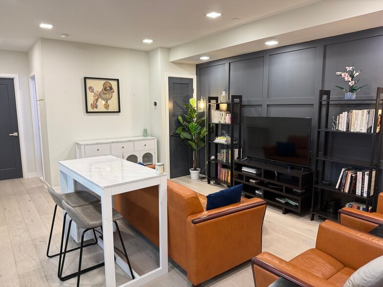 Living Room - 1355 Bryant St NE