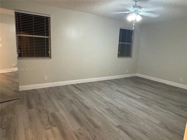 Building Photo - 2661 Huron Way