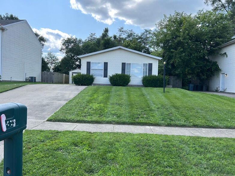 Building Photo - 713 Diamond Loop