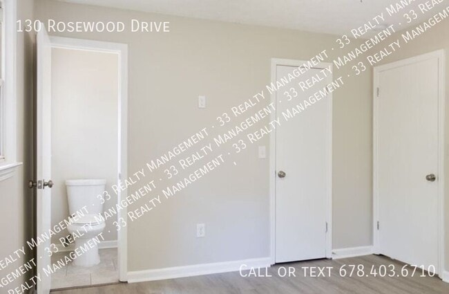 Building Photo - 130 Rosewood Dr