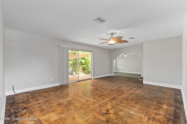 Building Photo - 200 Price Ct
