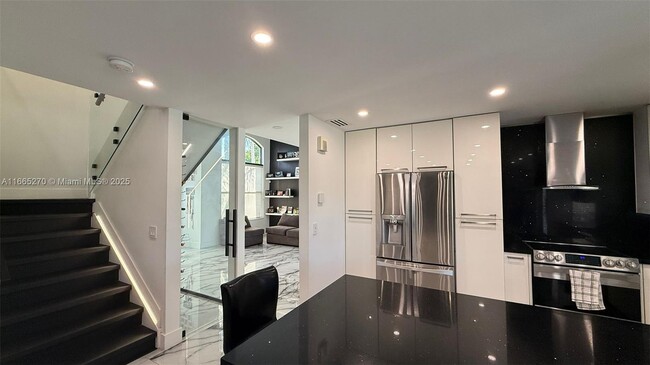 Building Photo - 1211 SW 178th Way