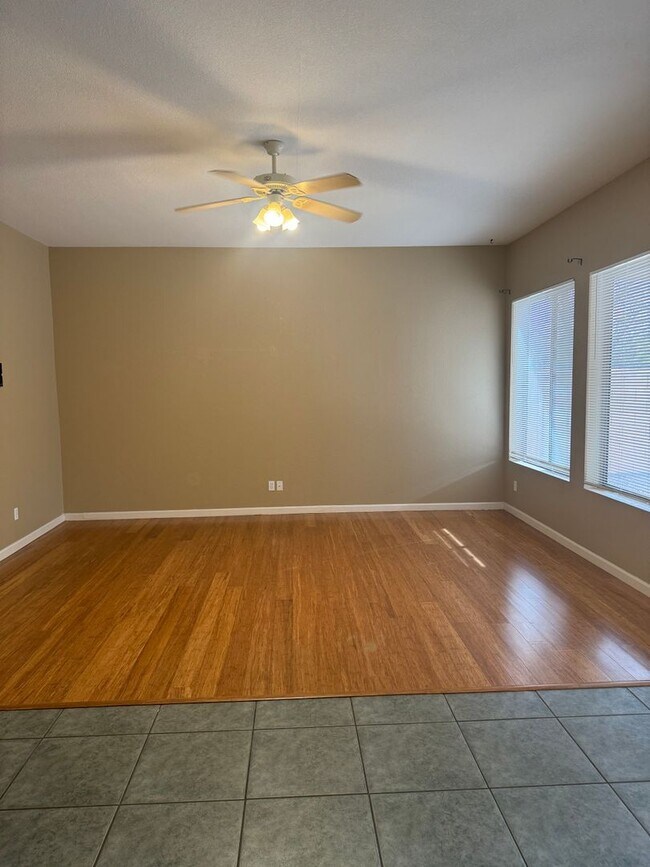 Building Photo - 5415 W Buffalo St