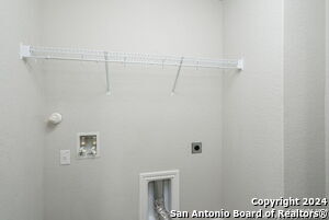 Building Photo - 140 Hunters Spg